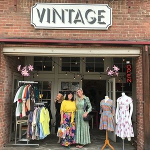 poshnsip Other - Pomona vintage shopping Posh n Sip ! poshnsip Other - Pomona vintage shopping Posh n Sip !